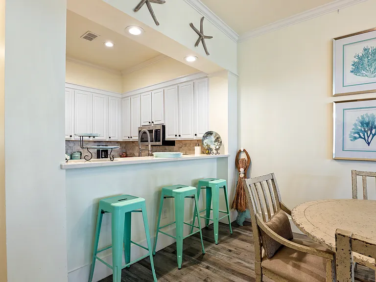 Pass Through Breakfast Bar With Seating