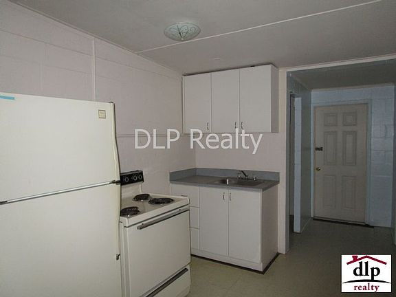 3rd image of 279 S Washington St #B