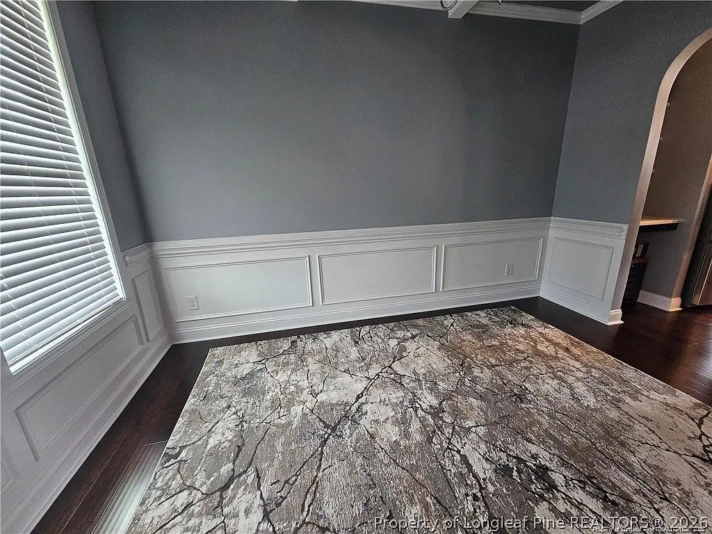 3 bed, 2.5 bath, 2310 sqft, $2,100 — Photo 3