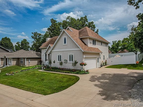 2nd image of 722 College Blvd
