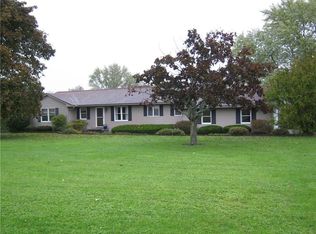 37 Ashley St, Lyons, NY 14489