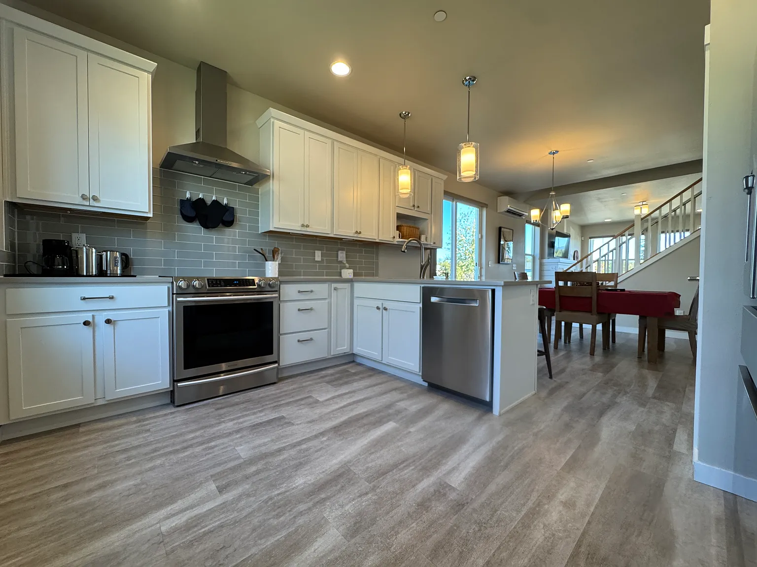 4745 Spring Brook St — Photo 4