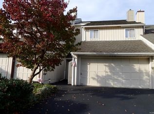 175 Country Club Dr, Florida, NY 10921