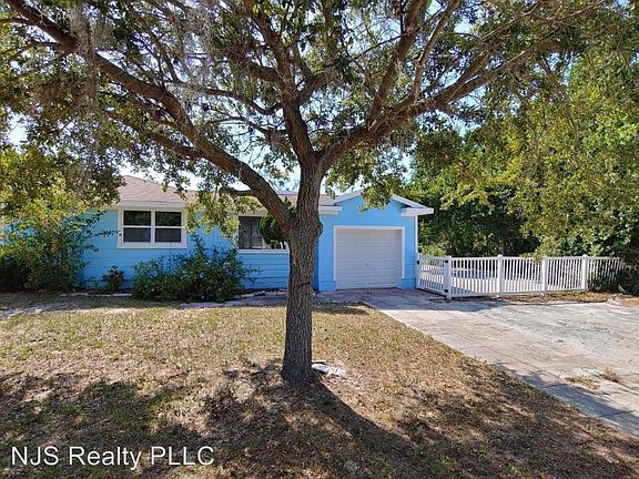 3rd image of 19 Tarpon Dr