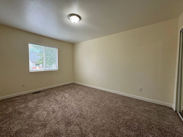 6955 Bonnie Brae Ln — Photo 17