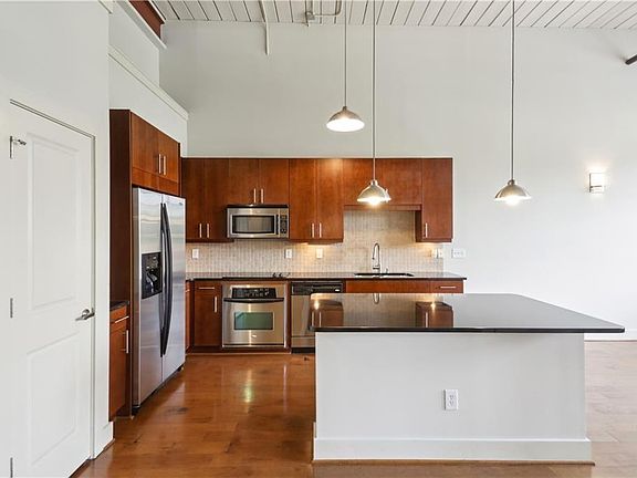 2nd image of 1261 Caroline St NE APT 223