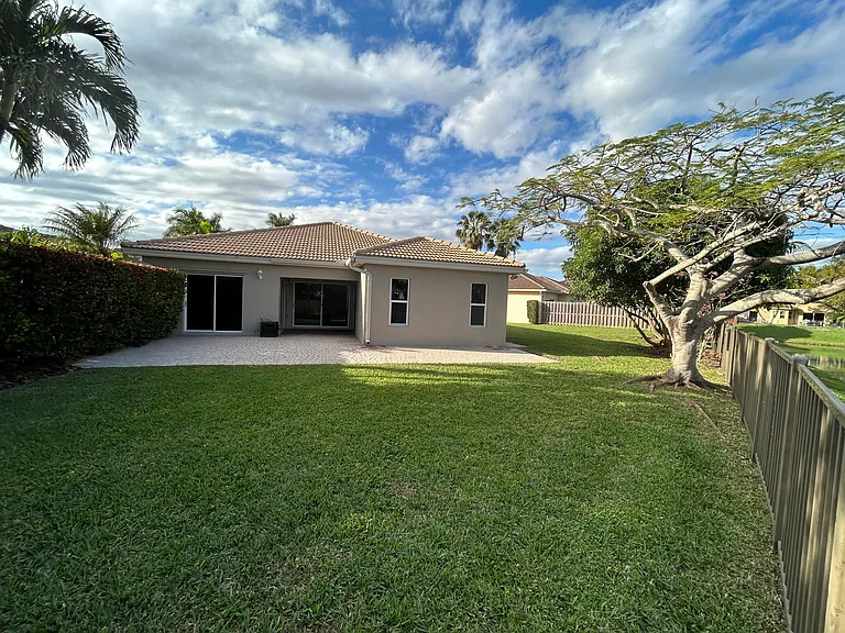 20929 SW 90th Pl — Photo 17
