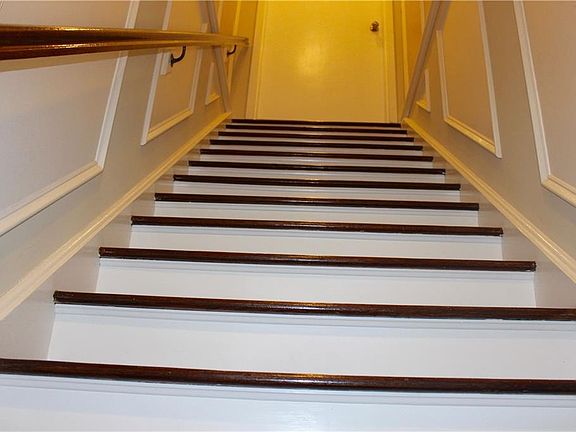 2nd image of 667 Gramatan Ave