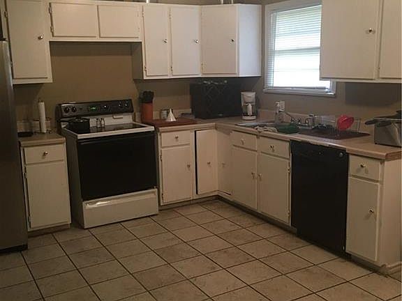 3rd image of 2622 Santa Cruz Dr