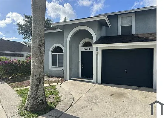 5 bed, $4,200 — Photo 2