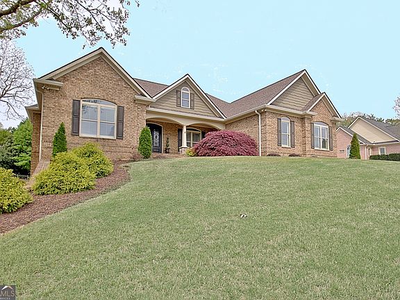 2nd image of 100 Wickham Dr