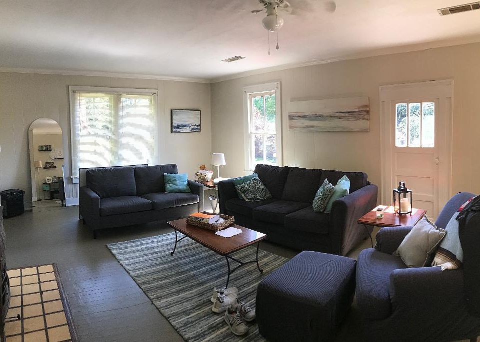 Living room.