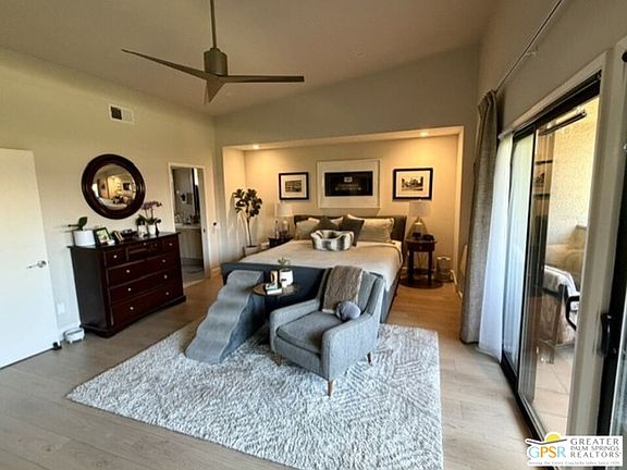 4th image of 1233 Tiffany Cir S