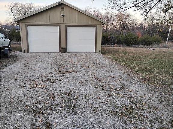 4th image of 133 S Linn Valley Dr