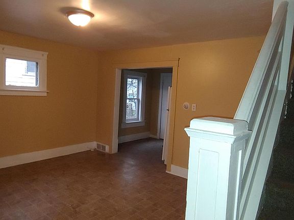 3rd image of 1137 4th Ave