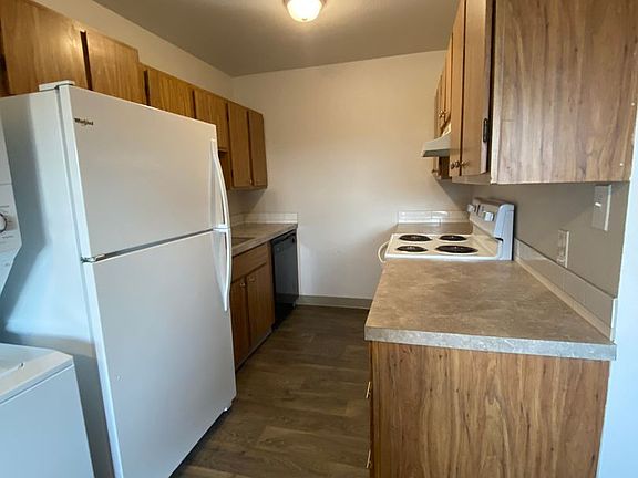 3rd image of 1101 Pacific Ave N #28