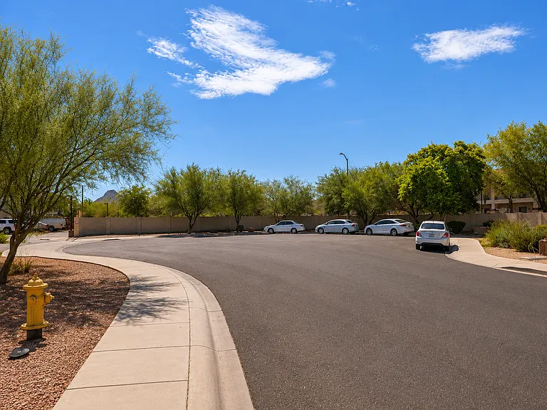 Beautiful Beck Ln Fourplex — Photo 47