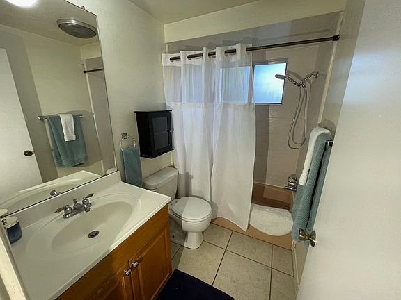 5th image of 5908 Stockdale Hwy #4