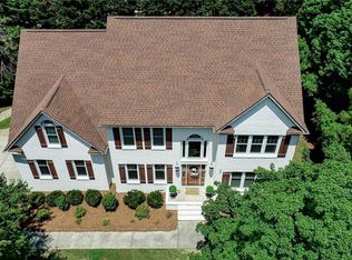 4731 Jamesford Dr, Jamestown, NC 27282