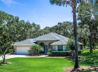 3895 Enchanted Oaks Ln, Sebring, FL 33875