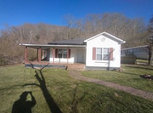 18 Johnson St, Harlan, KY 40831