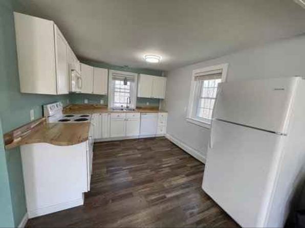 469 Mashamoquet Rd APT C