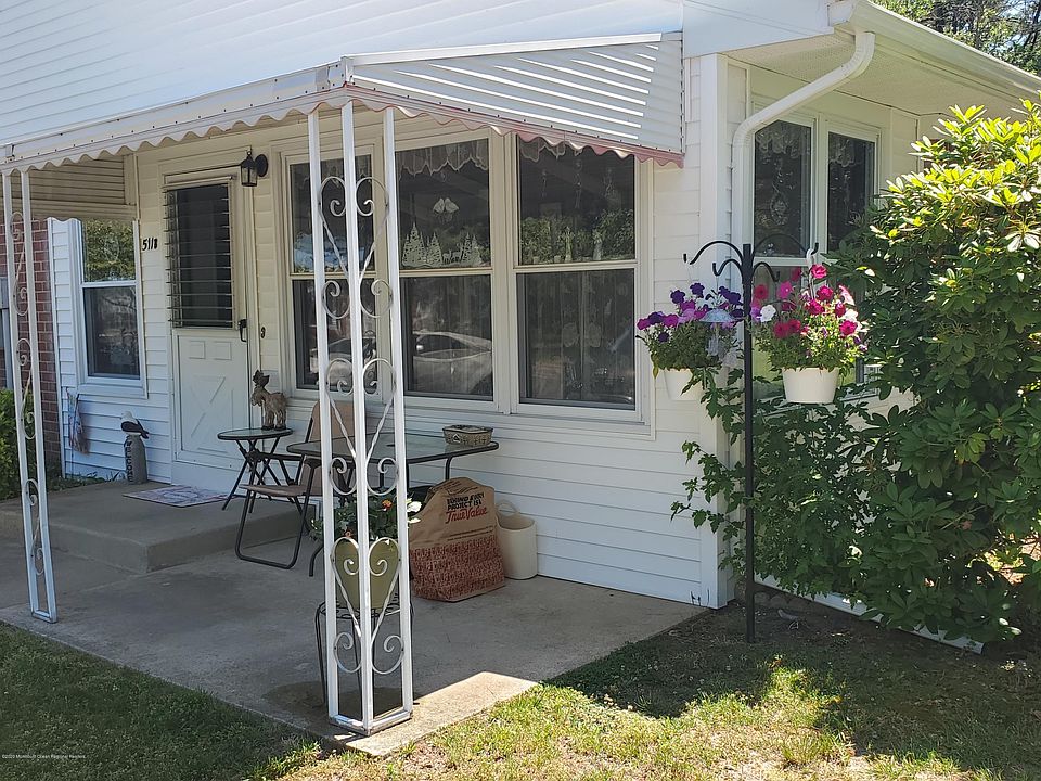 1st image of 511 Lilac Lane #B
