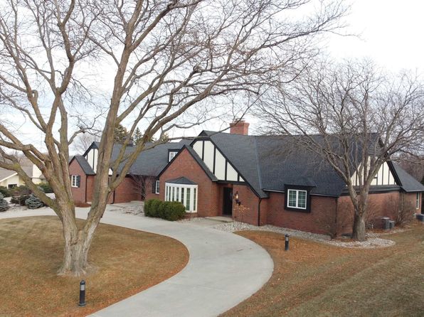 204 Westridge Dr, Norfolk, NE 68701