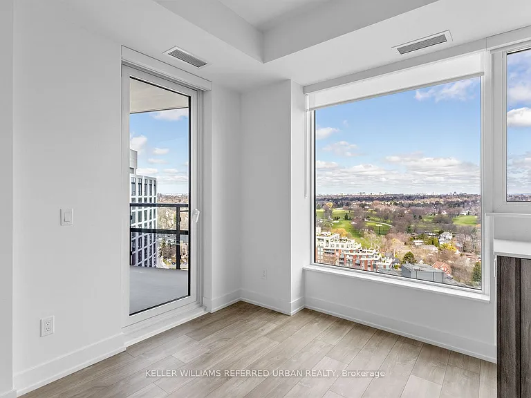 60 Central Park Dr #2112 — Photo 10