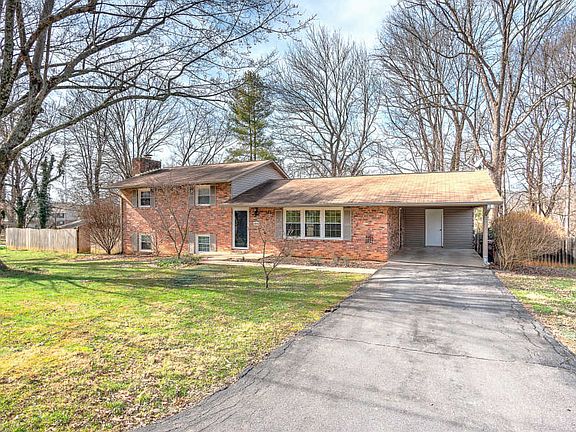 2nd image of 2806 Sumpter Dr