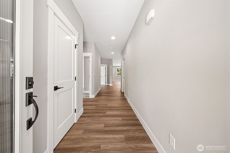 4th image of 1202 Spiketon Road