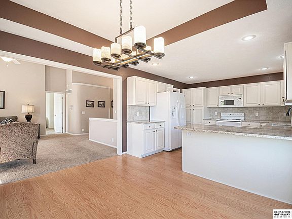 5th image of 5829 N 92nd Ct