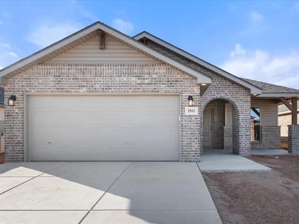 2915 Cottonwood Ave, Wolfforth, TX 79382