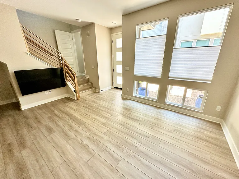 10912 Alderman Way — Photo 6