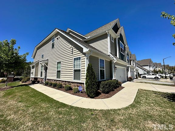 3rd image of 316 Shale Creek Dr