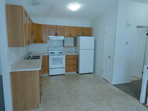 4th image of 64 Valleyview Dr SW