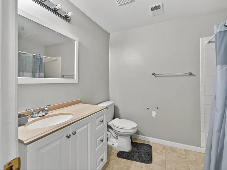 4686 Joanna Ct — Photo 4