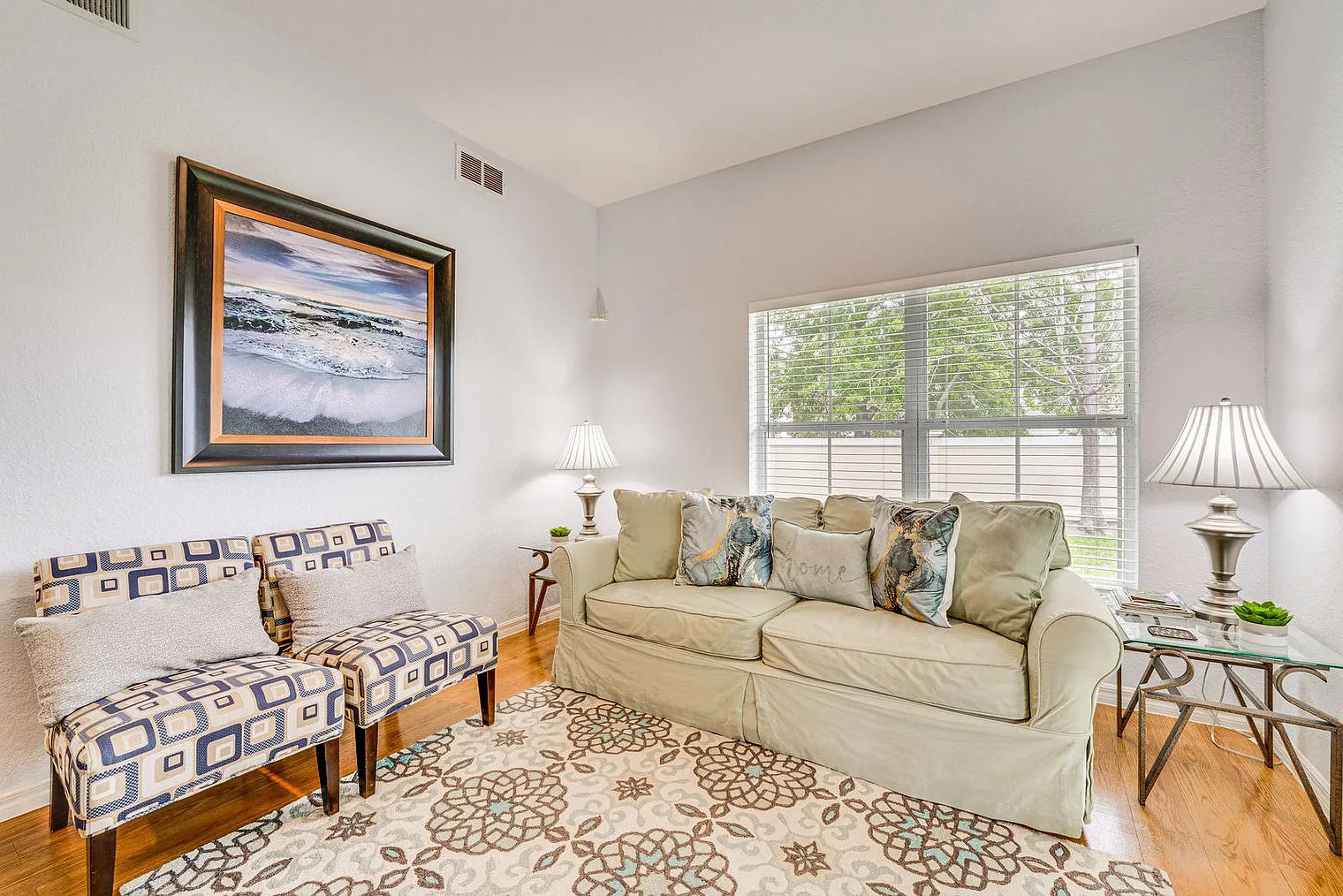 3 bed, 2.0 bath, 1463 sqft, $2,778 — Photo 1