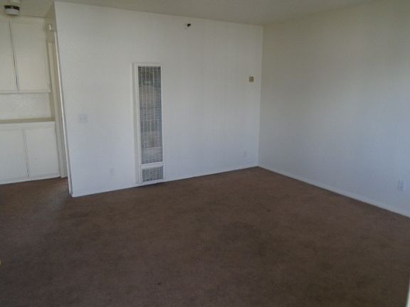 2nd image of 4852 W 118th St APT 3