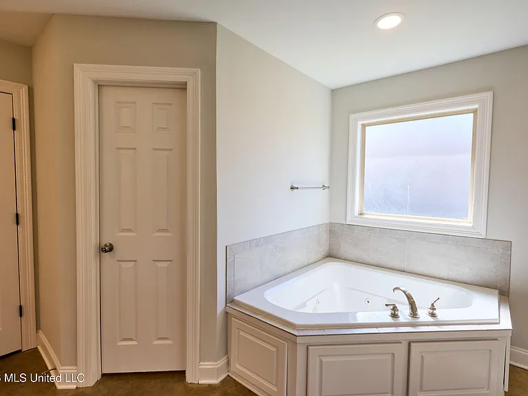 115 Rotherfield Pl — Photo 13