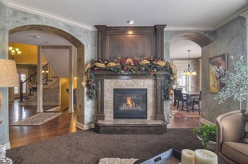 5th image of 15557 Eby St
