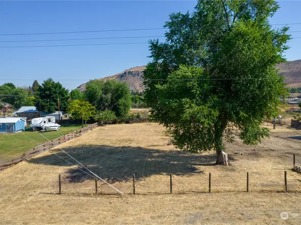 2 lot Riverside Avenue, Twisp, WA 98856
