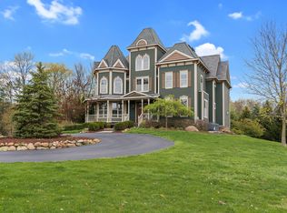 6297 Wagon Dr, Brighton, MI 48116