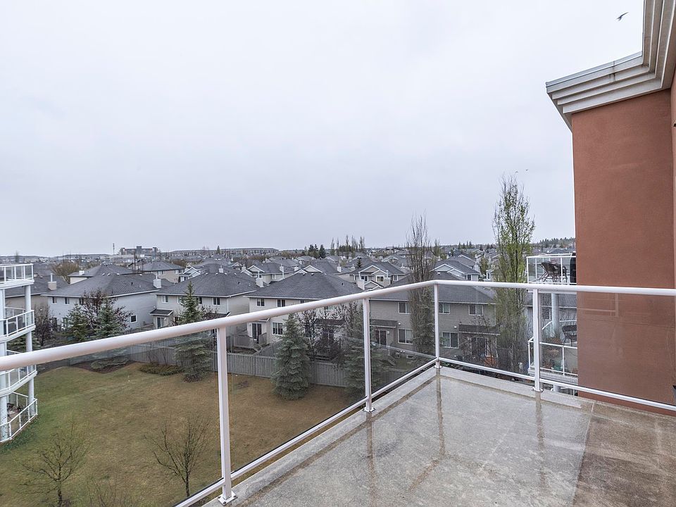 1st image of 263 Macewan Rd SW #416