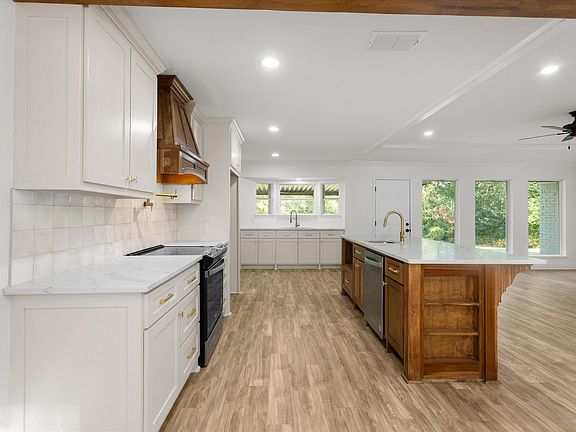 3rd image of 11349 Lori Ln