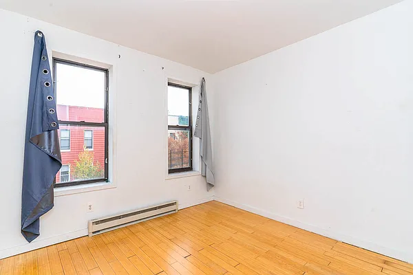 Rented by MySpaceNYC | media 6