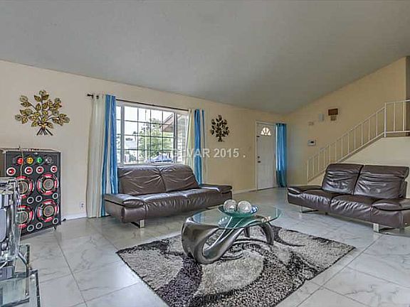 3rd image of 3984 Cherokee Ave E