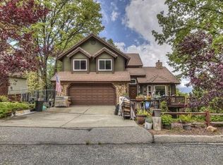 30047 Enchanted Way, Running Springs, CA 92382