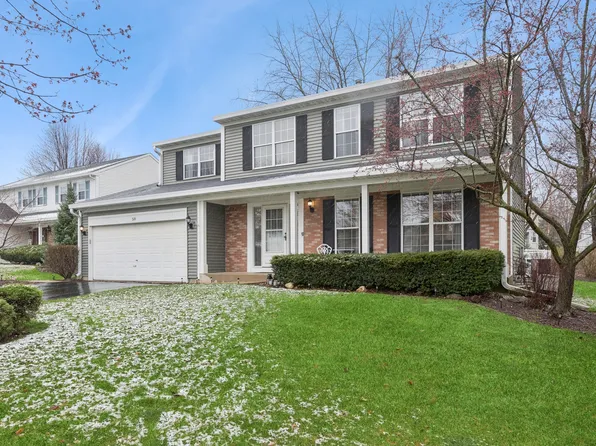 58 Ivanhoe Ln, Cary, IL 60013