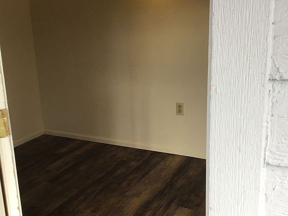 3rd image of 706 Euclid Way #1/2